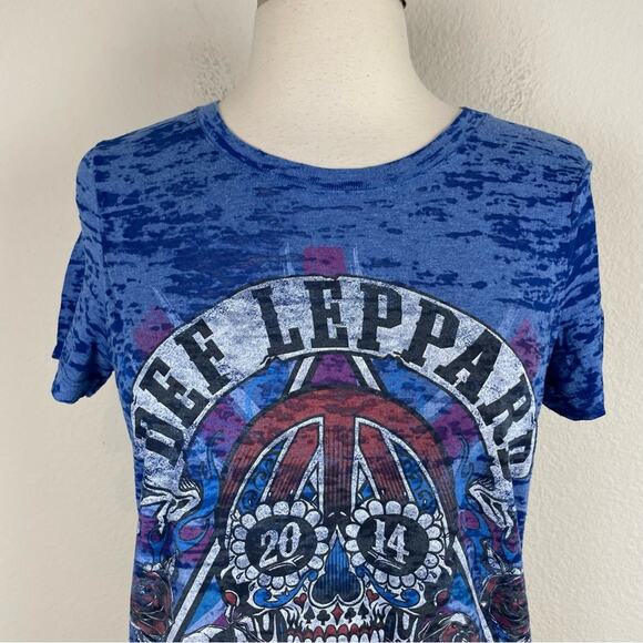 Def Leopard blue Burnout Short Sleeve Pour Some Sugar Jr Large Women's Small - Picture 3 of 8